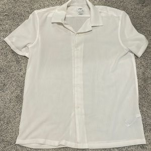 Barely Worn Men’s Zara Button Down